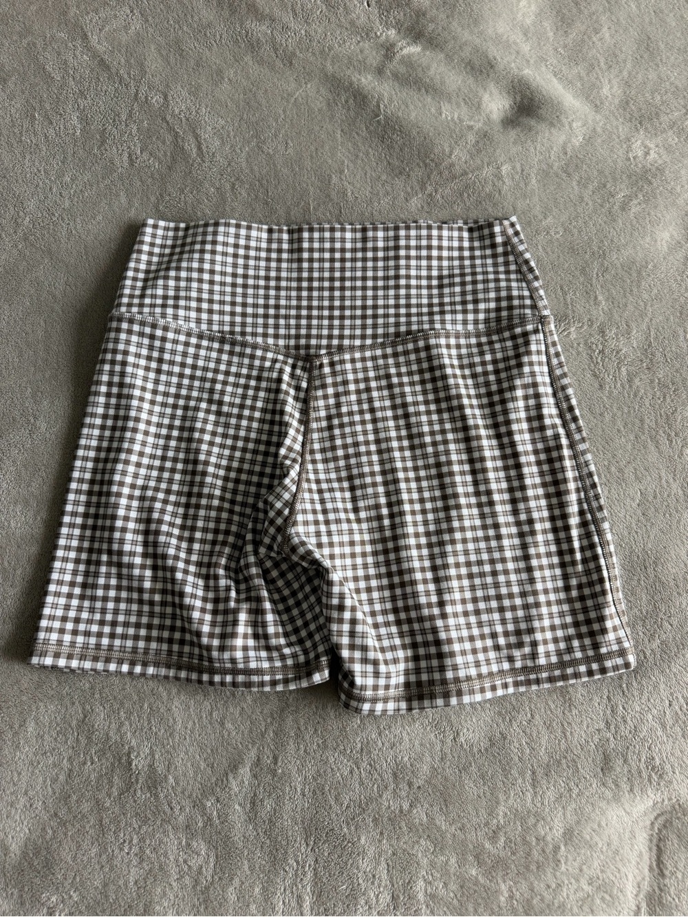 Abercrombie YPB Bike Shorts in Taupe Check - Picture 4 of 5